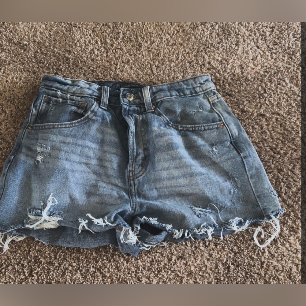 Size 2 target jean shorts.